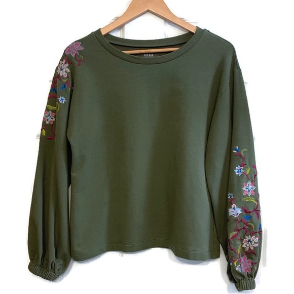 a.n.a Tops - Floral Embroidered Lightweight Sweatshirt Top